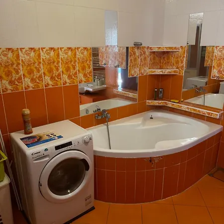 Vyhodne Pre Rodinu Alebo 4 Osoby Lägenhet