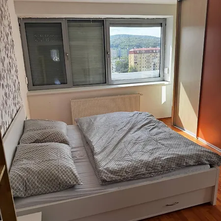 Luxusne S Vyhladom Pre 4 Osoby *