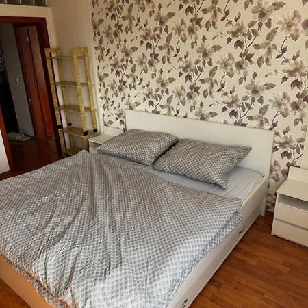 아파트 Vyhodne Ubytovanie Pre Rodinu Alebo 4 Osoby *