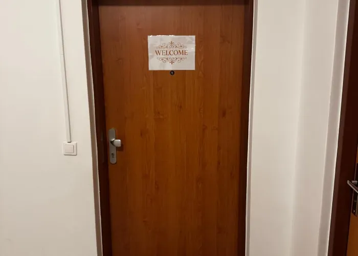 Luxusne S Vyhladom Pre 4 Osoby Μπρατισλάβα